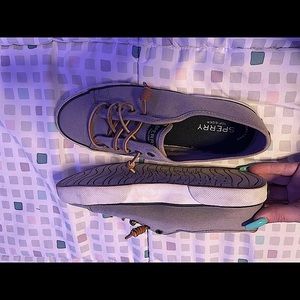 Women’s Sperrys shoes